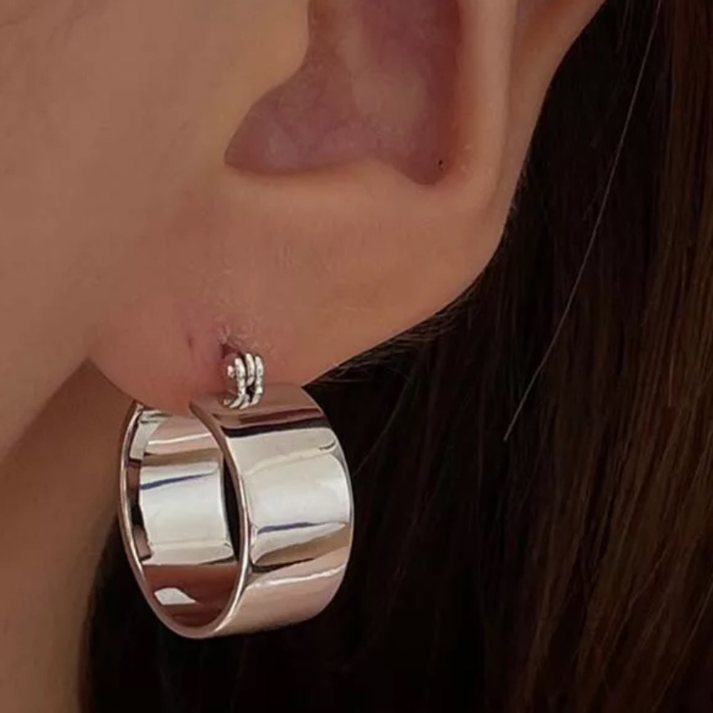 GP Round Hoop Earrings - Picture 2 of 4